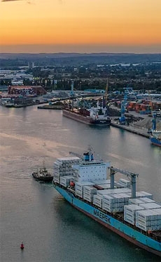 Aggregate Industries builds inflatable silo at Port of Tilbury