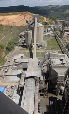 Paraguay de-restricts cement imports
