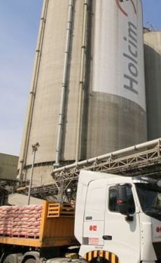 Resident alleges insufficient checks made on use of glass at Holcim Süddeutschland Dotternhausen plant