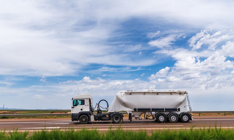 Bulk cement despatches rose greatly in the 1990s compared to bagged sales. Image source: Shutterstock.