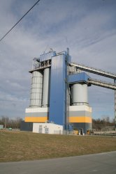 Pre-blending silos.