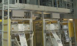 Installed in 2011 a new Arodo Arovac cement bagging plant has enabled Cemex UK's Rugby plant to offer cement in either paper or plastic bags.