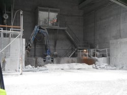 The primary crusher is operated by a single member of staff.