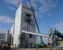 The Orcem terminal in Moerdijk, the Netherlands, was Ecocem Group’s first GGBS grinding plant. The capacity of the ball mill has recently been increased from 55t/hr to over 100t/hr through the addition of a KHD roller press.