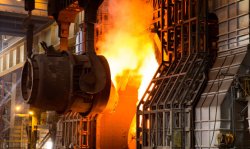 Basic oxygen furnace at POSCO, South Korea. Source: Worldsteel.