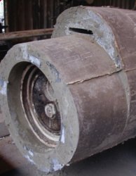 Burner equipped with an air cannon system.