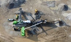 Bird’s-eye view of Heidelberg Material’s concrete recycling process.